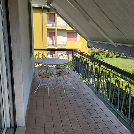 Villa Azdora Peschiera del Garda Bagian luar foto